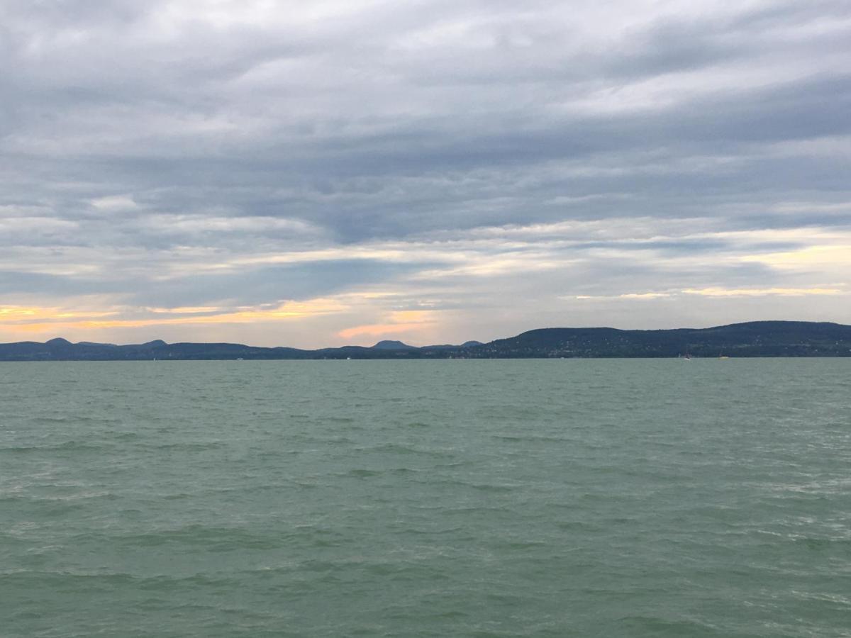 Villa Casa Mia Balatonlelle Buitenkant foto